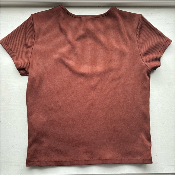 Cotton On T-shirt - Picture 2 of 4